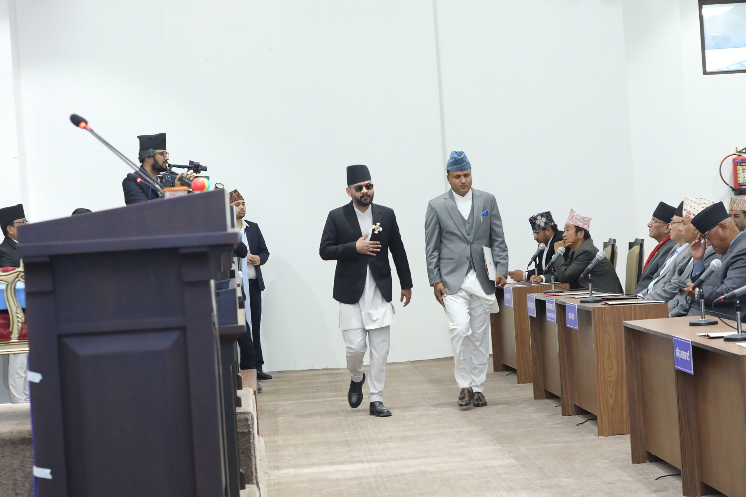 मुलुकले आज नयाँ प्रधानमन्त्री पाउने