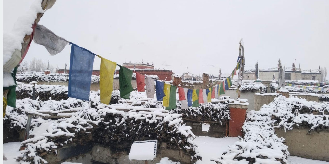 माथिल्लो मुस्ताङ र मुक्तिनाथ क्षेत्रमा भारी हिमपात