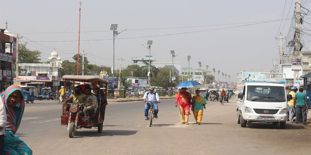 वर्षा घट्यो, बिस्तारै तराईमा तातो बढ्दै