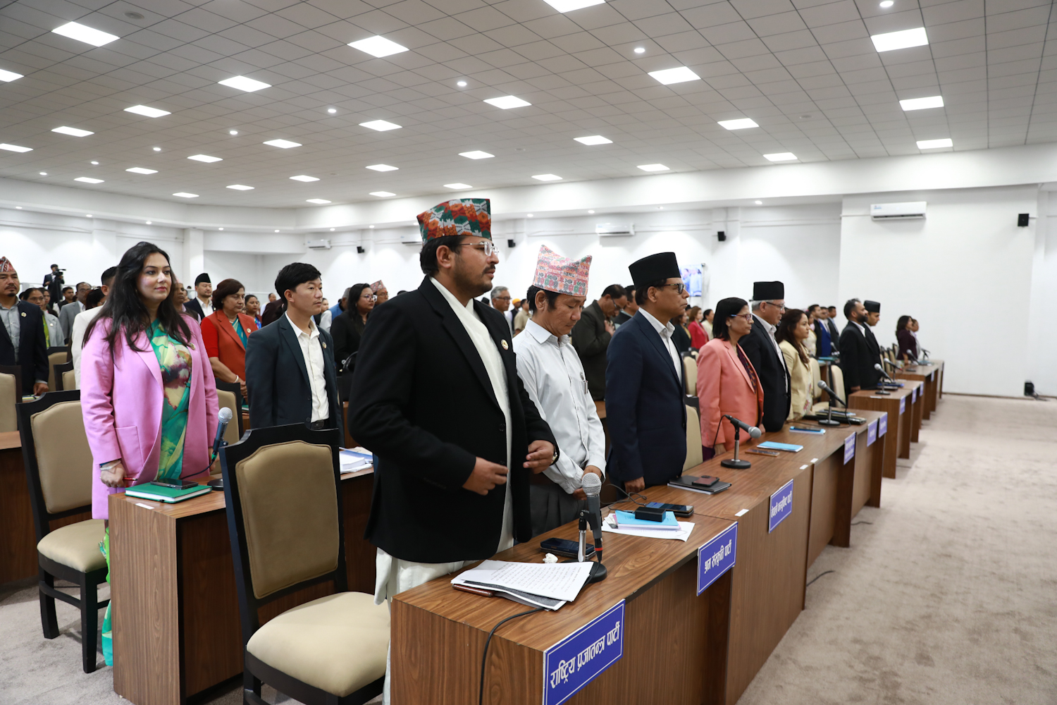 प्रतिनिधिसभा बैठक सूचना टाँसेर भोलिलाई सारियो