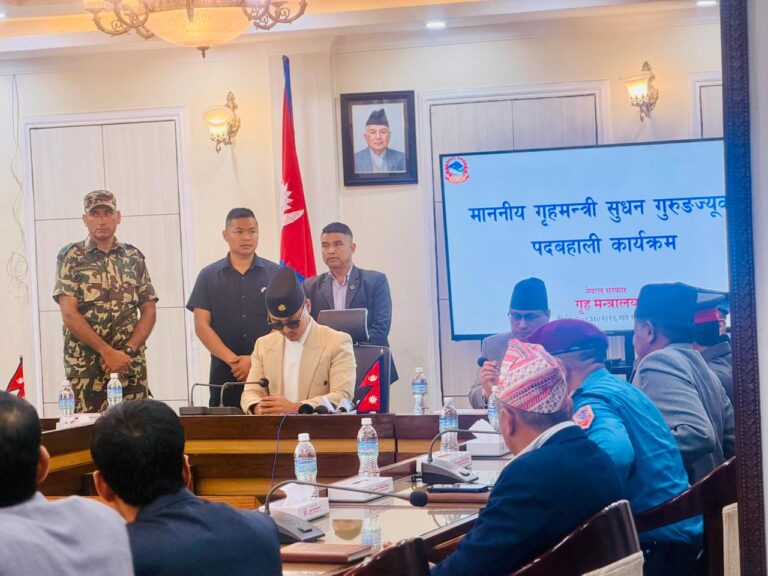 दरबार हत्याकाण्डको छानबिन अगाडि बढाउने गृहमन्त्री गुरुङको निर्णय