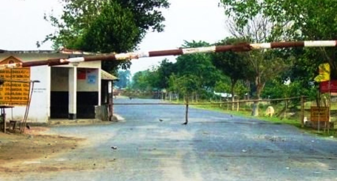 सीमा बन्द र मध्यपूर्व तनावले अफगानिस्तानको अटो व्यापार प्रभावित