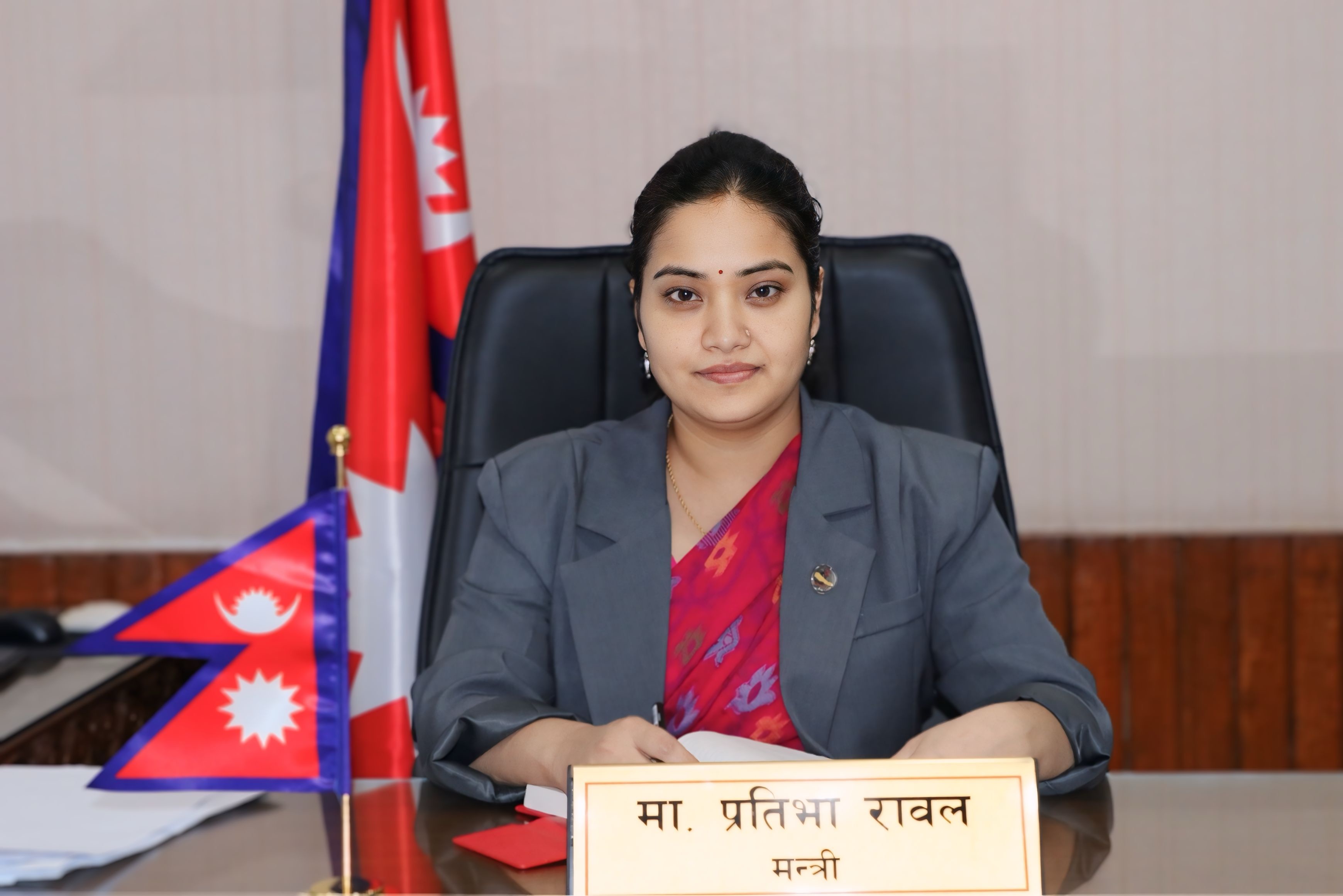 सुदूरपश्चिम जाँदै मन्त्री प्रतिभा रावल, सहकारीदेखि भूमिहीनका समस्या सुन्नेसम्मको कार्यक्रम