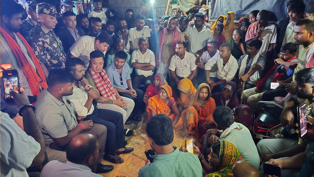 गणेश यादवका परिवारसँग गृहमन्त्रीले गरे सम्झाैता: सहिद घाेषणादेखि स्मृतिपार्क निर्माणसम्म