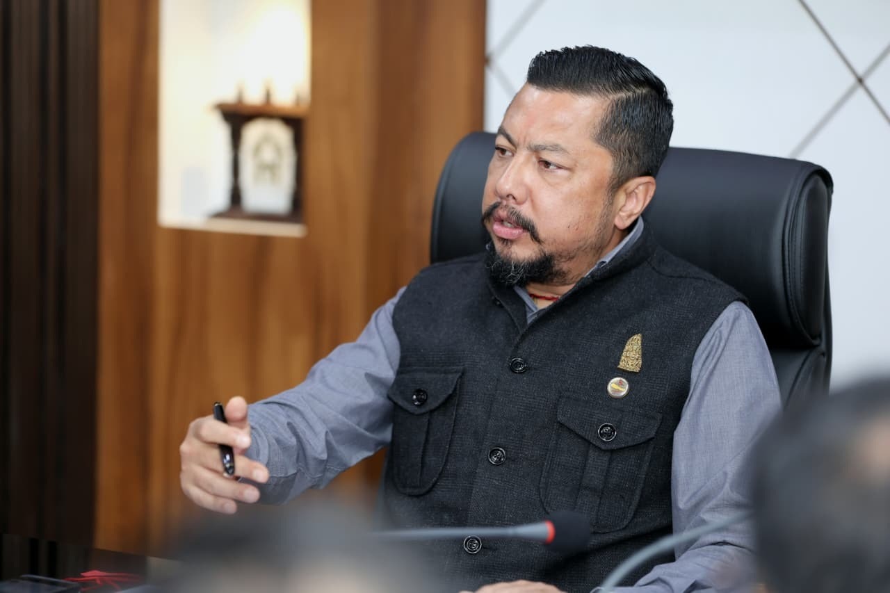 ‘हिउँदमा विद्युत् आपूर्ति सहज बनाउन गृहकार्य भइरहेको छ’: मन्त्री श्रेष्ठ
