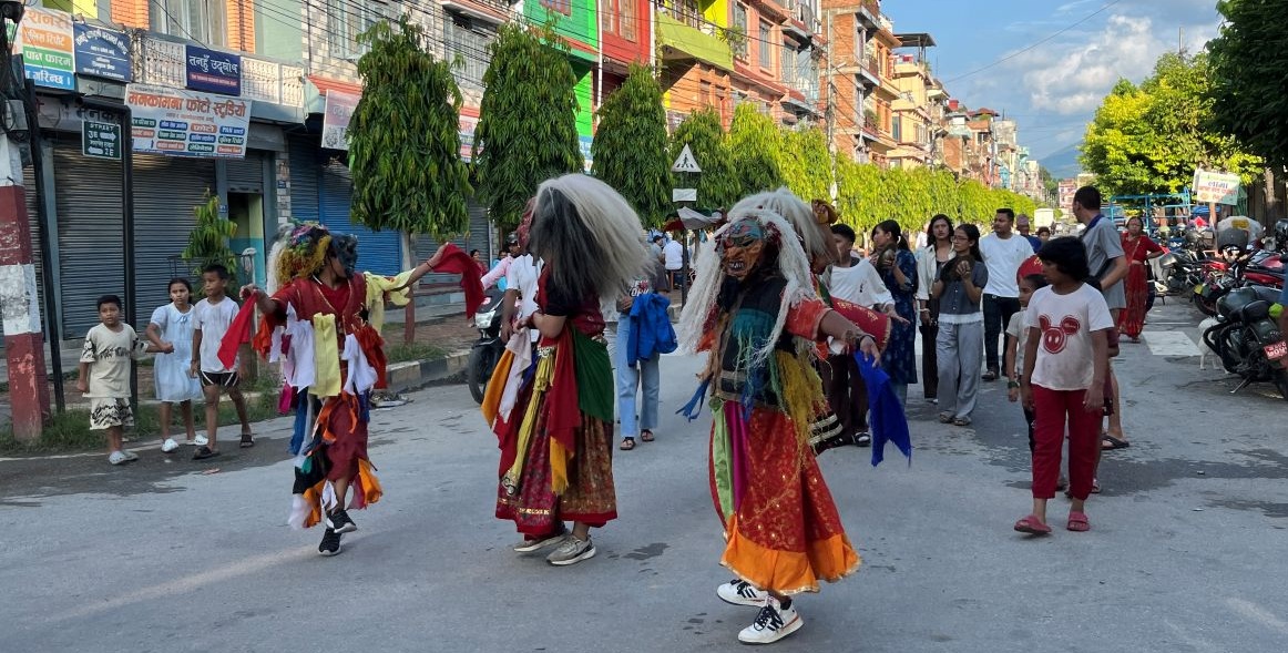 युवा पुस्ताको काँधमा ‘लाखे नाँच’को विरासत