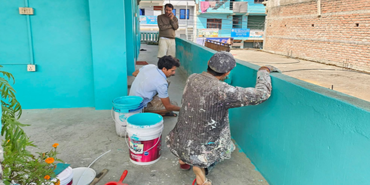 अध्ययन खर्च जुटाउन ‘पेन्टिङ’