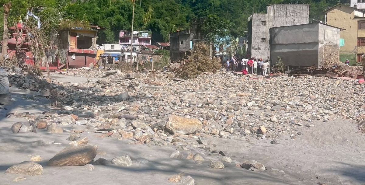 बाढीपछि उजाडियो सेतीवेणी, करोडौँको क्षति